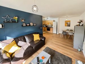 Lounge area- click for photo gallery